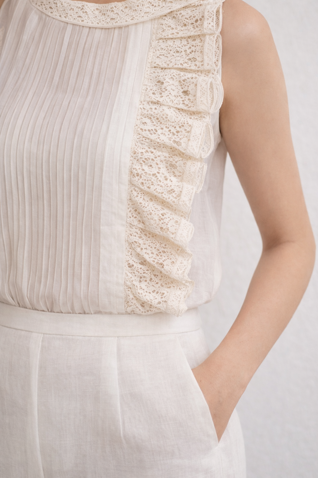 Aéra Organza Top
