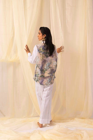 Elegant handloom co-ord set in vibrant hues, showcasing premium fabric and artisan craftsmanship, epitomizing luxury womenswear