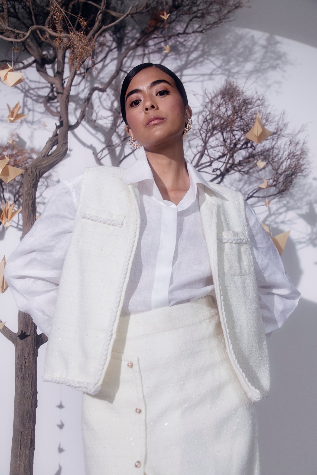 Luxurious brown jacket in pure woolen herringbone, silk taffeta lining; handcrafted elegance in luxury womenswear, dry clean only