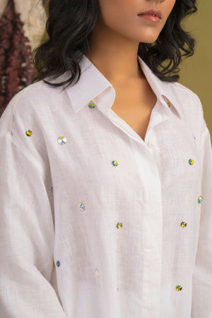 Elegant bambino pink scallop shirt in premium handloom fabric, showcasing NJ3 Atelier's luxury womenswear craftsmanship
