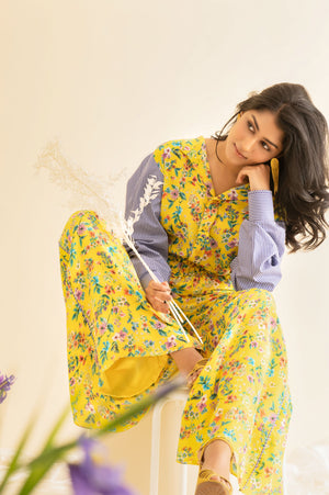 Elegant wide-leg palazzo in premium handloom fabric, showcasing NJ3 Atelier's luxury craftsmanship and sophisticated style